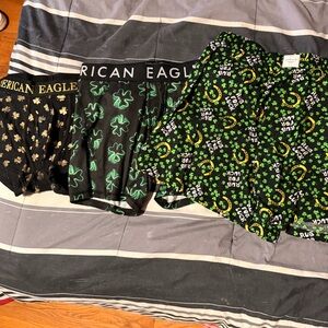 American Eagle Men’s St Pattys Boxers Briefs set of 3 size Large